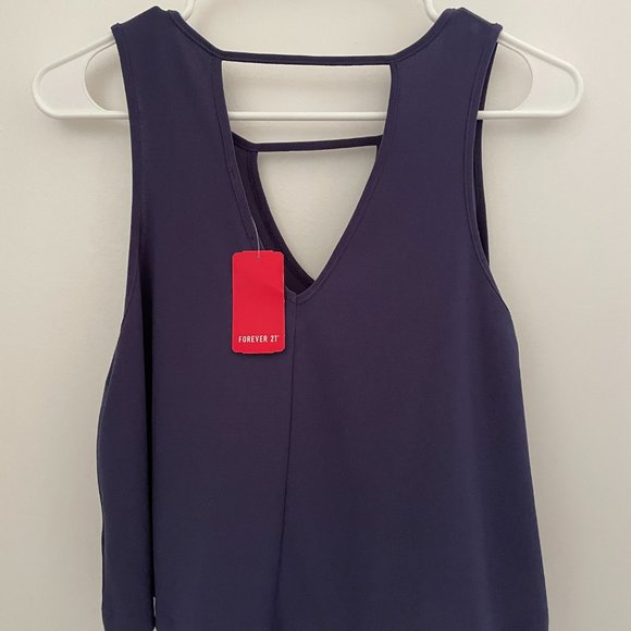 Forever 21 Cropped Navy Tank Top with Triangle Cut Outs - Picture 2 of 3